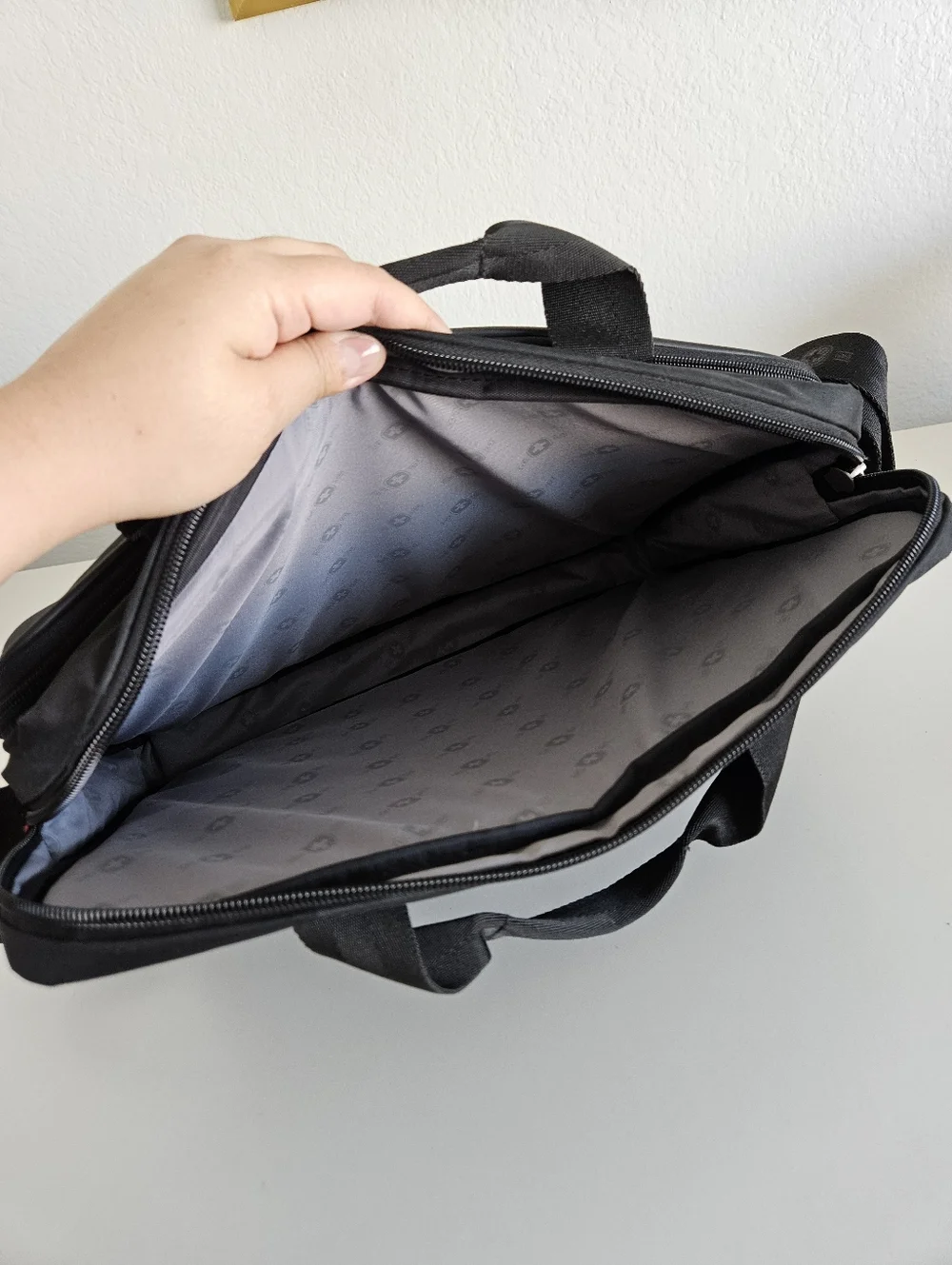 SwissGear | Adjustable ProCheck Black Laptop 14